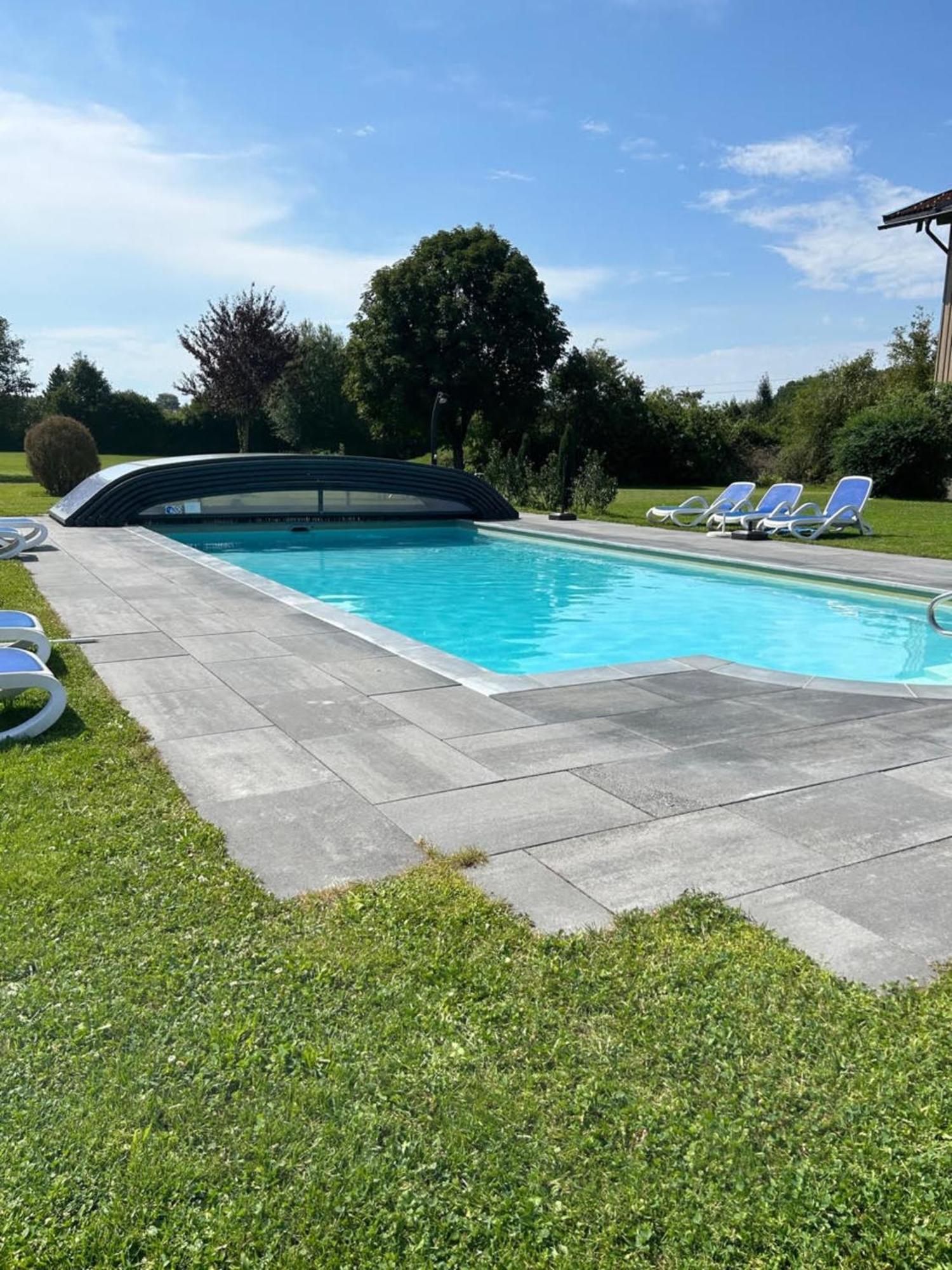 Gabi Mit Pool Und Sauna Übersee Kültér fotó